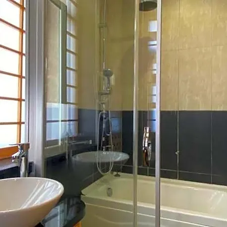 Hotel Bunkahaus 2*
