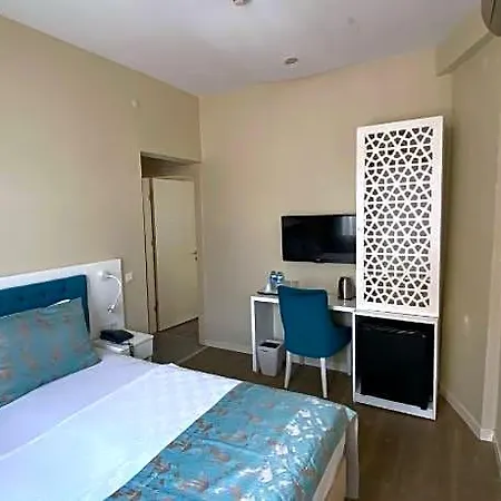 Bunkahaus Hotel 2*