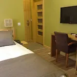 Bunkahaus Hotel 2*