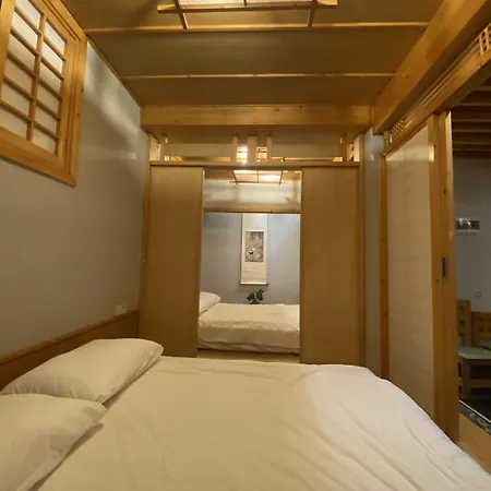 Bunkahaus Hotell 2*