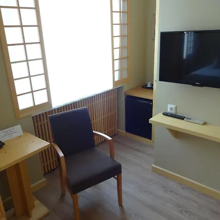 Bunkahaus Hotel 2*