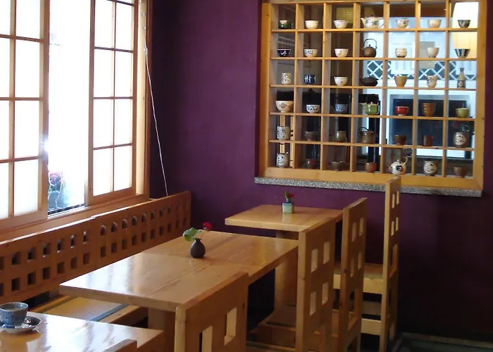 邦卡豪斯酒店 2*